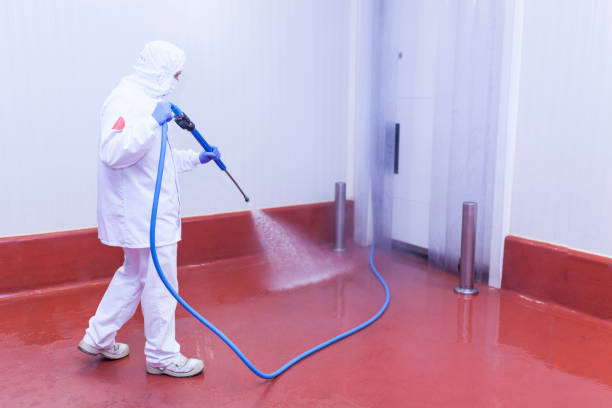 Best Animal Enclosure Cleaning  in Scappoose, OR